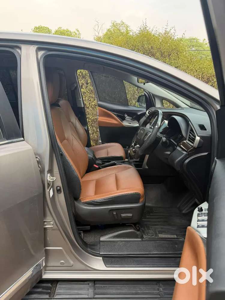 Toyota Innova Crysta 2022 Petrol Well Maintained
