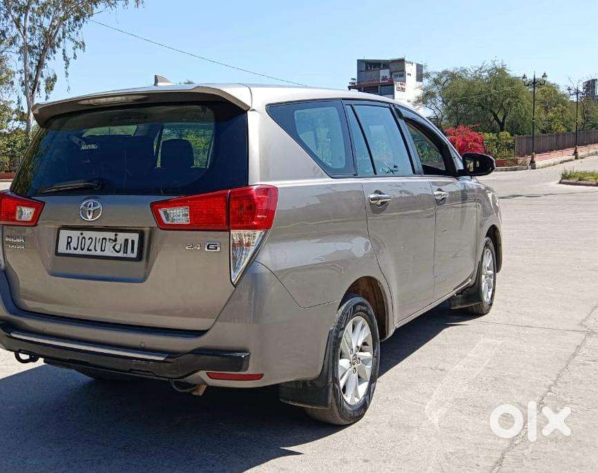 Toyota Innova Crysta 2.4 Gx Limited Edition 7 Str, 2017, Diesel