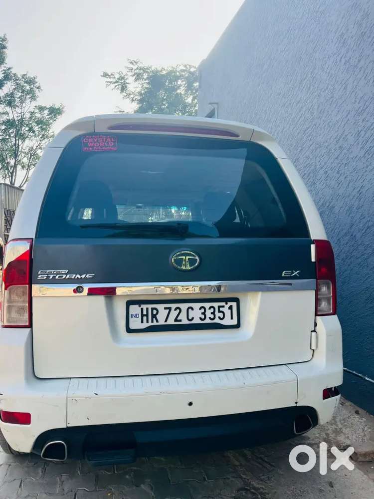 Tata Safari Storme 2017