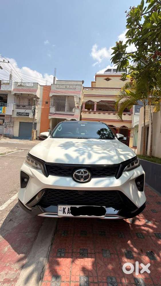 Toyota Fortuner Legender 2022 Diesel Well Maintained