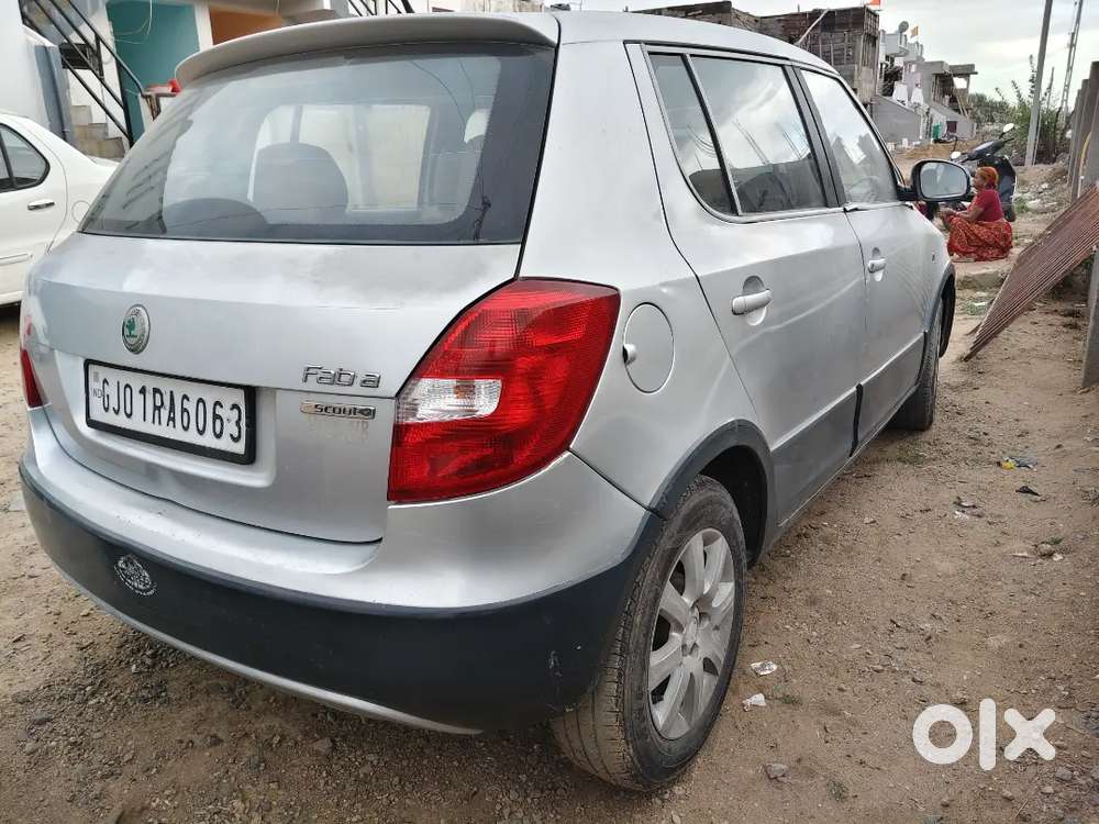 Skoda Fabia 2013 Diesel Well Maintained Only Office To Home Runing