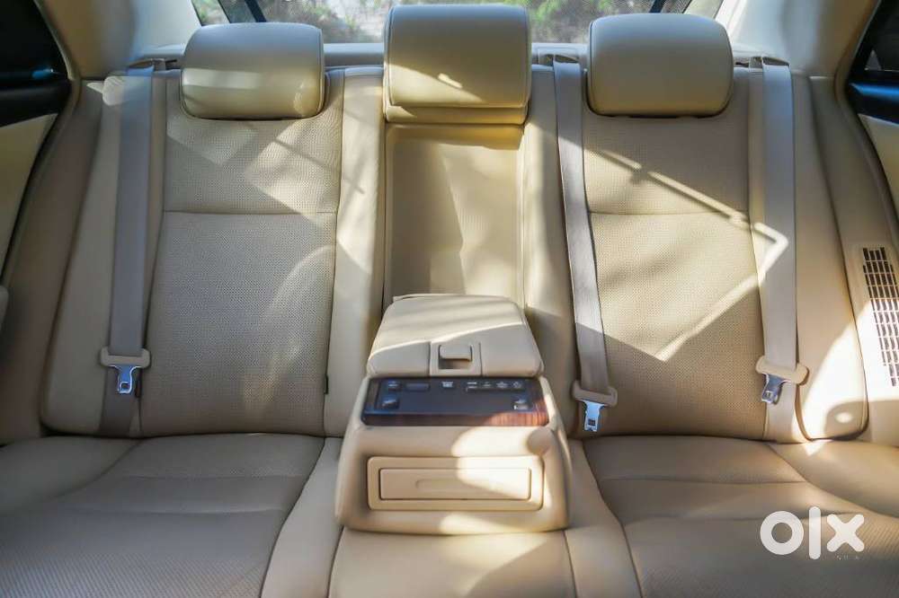 Toyota Camry Hybrid 2.5, 2017, Cng & Hybrids