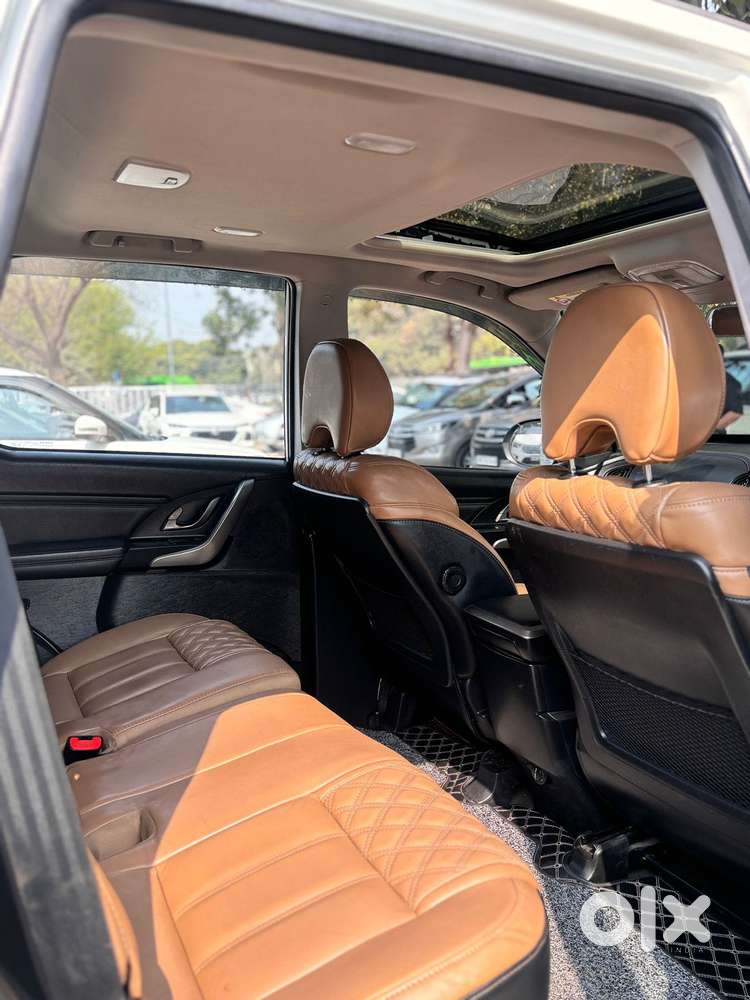 Mahindra Xuv500 W11 Option, 2020, Diesel