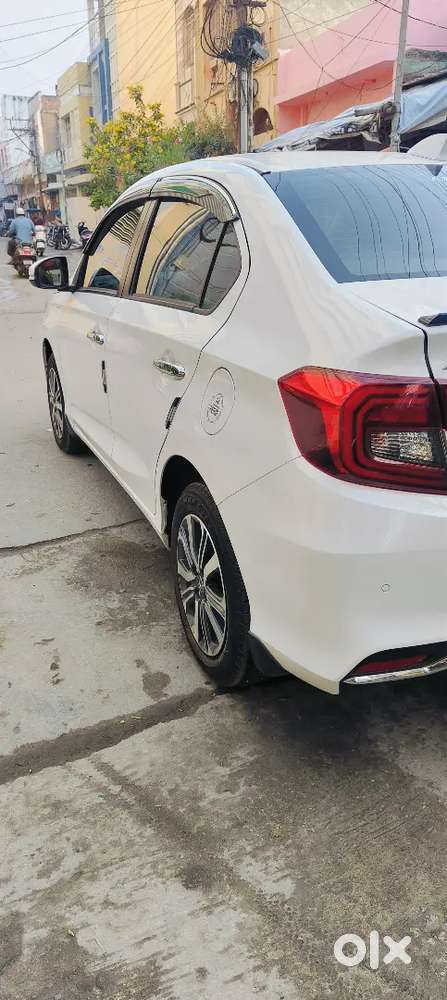 Honda Amaze 2024 Petrol 9500 Km Driven