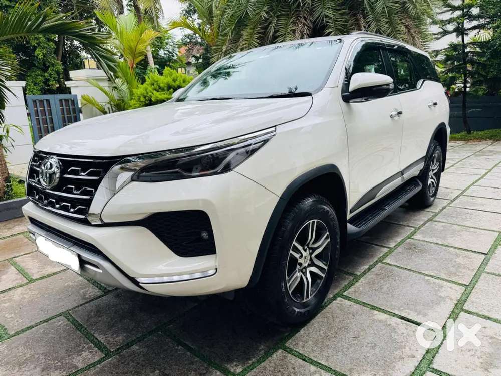 Toyota Fortuner Petrol 2022 Variant