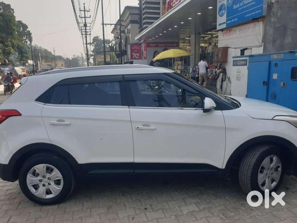 Hyundai Creta 2018 Diesel 975600 Km Driven