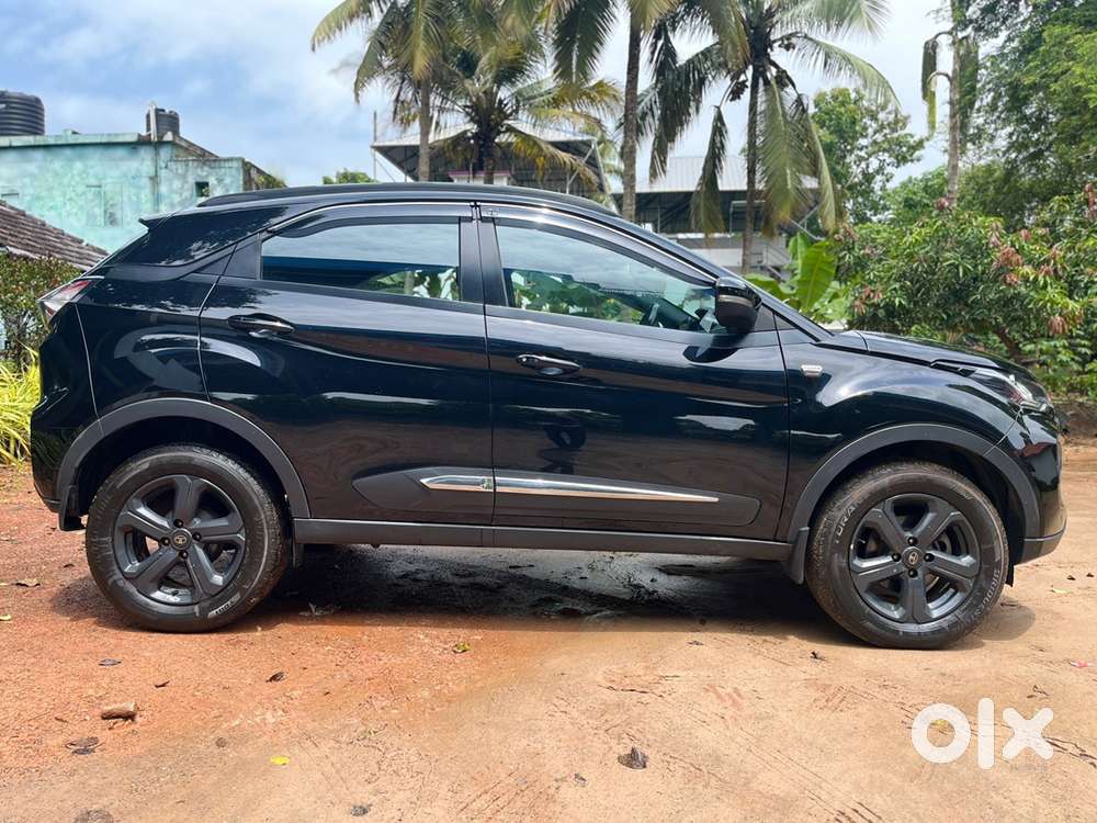 Tata Nexon Petrol 2022 Dark Edition