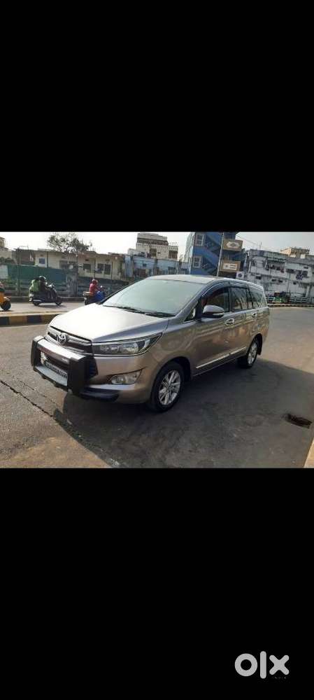 Toyota Innova Crysta 2.4 Gx Mt 8s, 2017, Diesel
