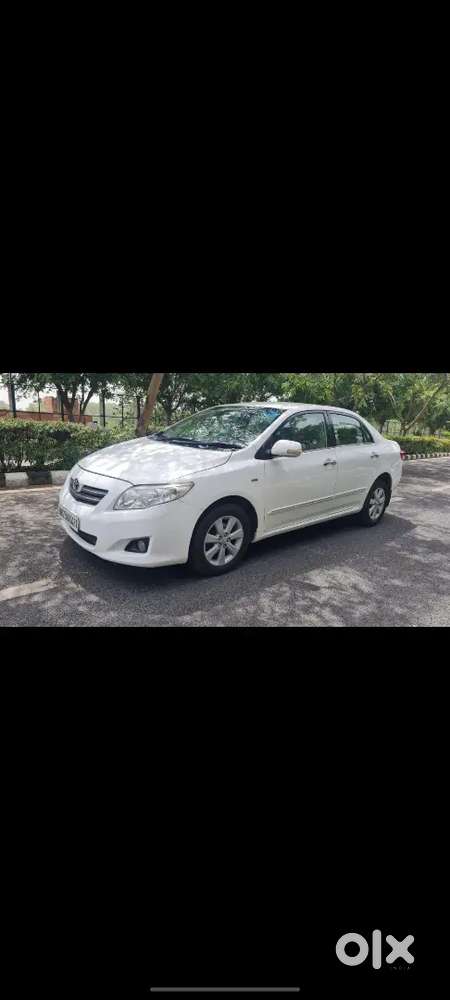 Toyota Corolla Altis 2011