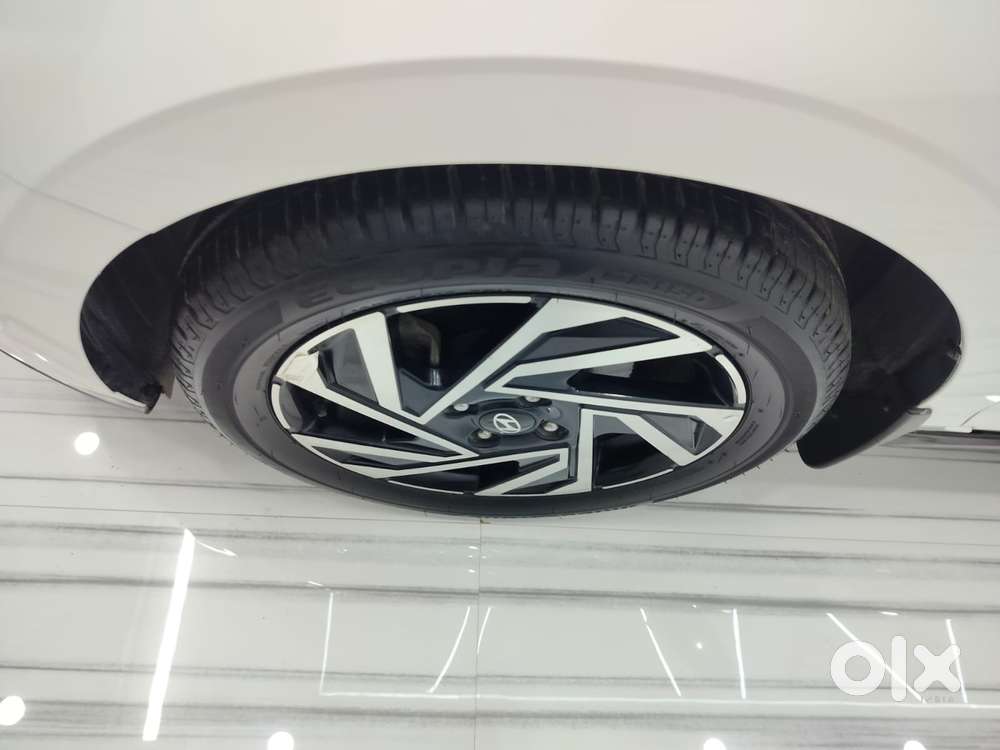 Hyundai I20 Asta (o) 1.2 Mt, 2023, Petrol