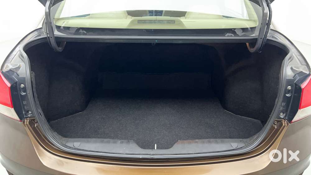 Maruti Suzuki Ciaz Vxi Plus, 2014, Petrol