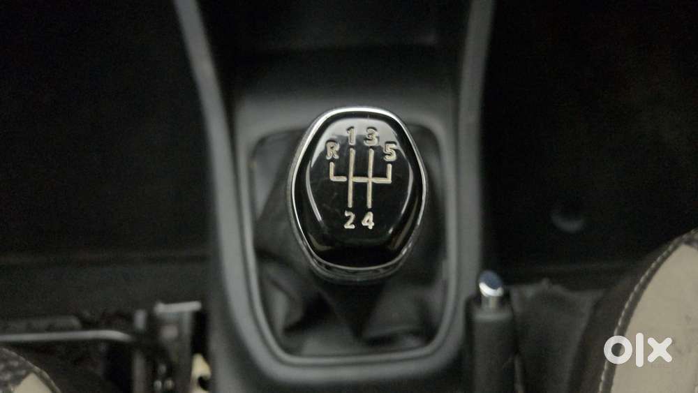 Renault Triber 1.0 Rxz Dual Tone, 2022, Petrol