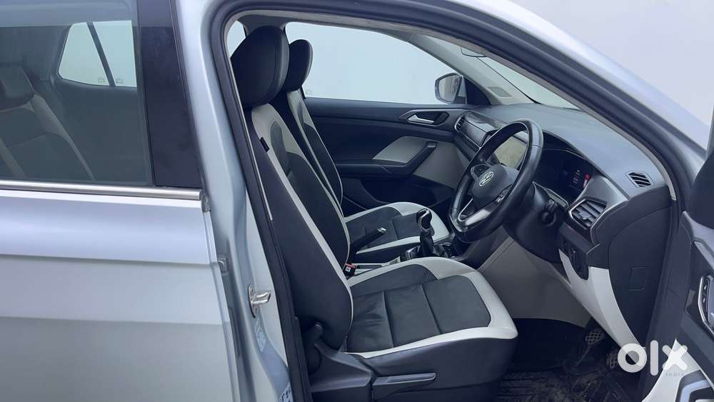 Volkswagen Taigun Topline 1.0 Tsi At (electric Seats), 2022, Petrol