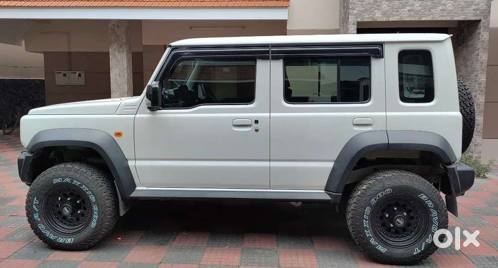 Maruti Suzuki Jimny Alpha Mt (2023)