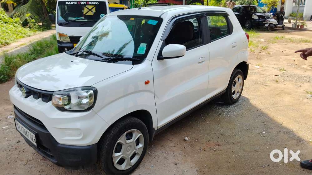 Maruti Suzuki S-presso Vxi, 2022, Petrol