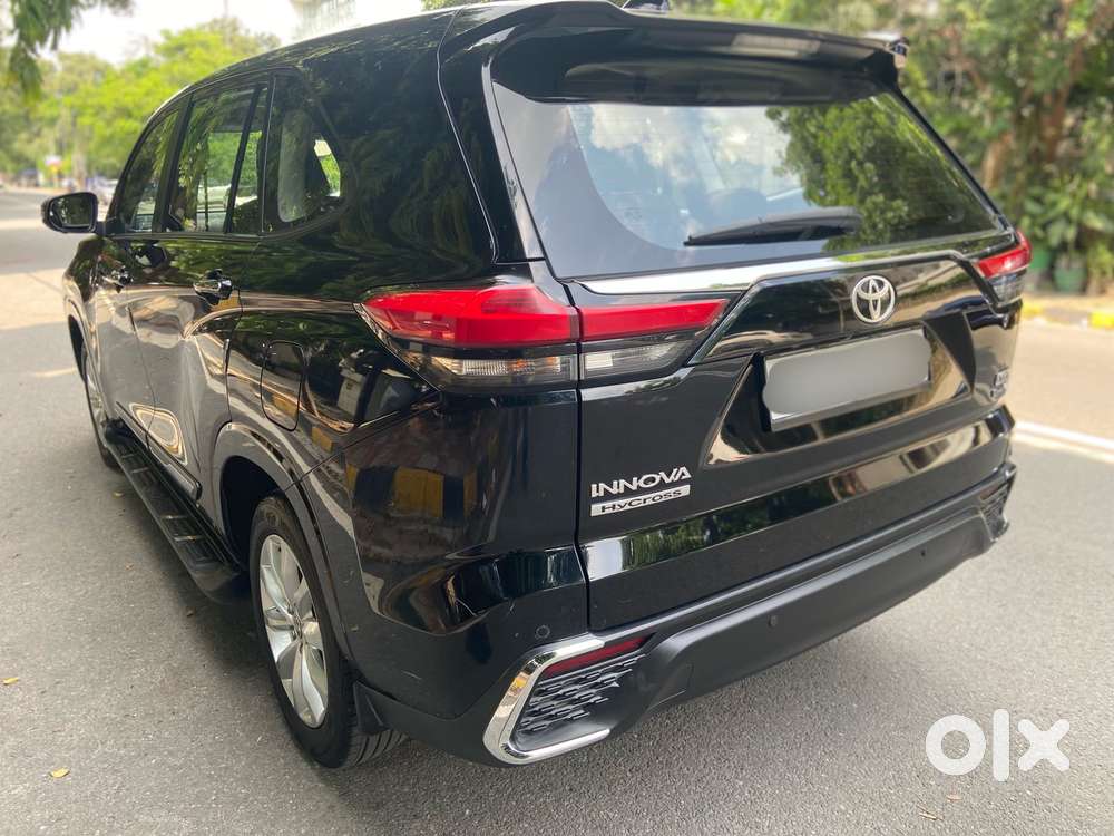 Toyota Innova Hycross 2.0 Vx Hybrid 8 Str, 2025, Cng & Hybrids
