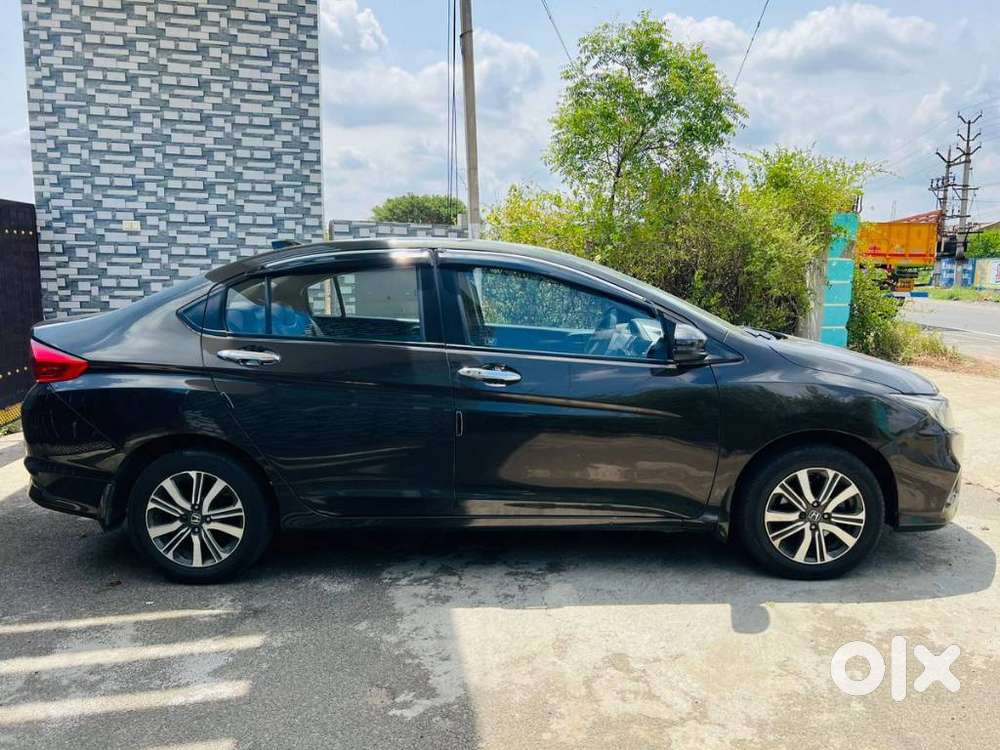 Honda City I-vtec V, 2018, Petrol
