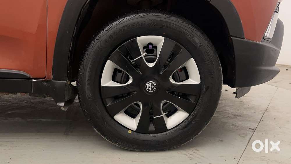 Mahindra Kuv 100 2016-2017 Mfalcon G80 K8 5str, 2016, Petrol