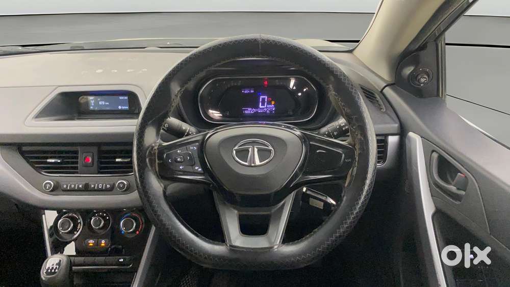 Tata Nexon 1.2 Revotron Xm (s), 2022, Petrol