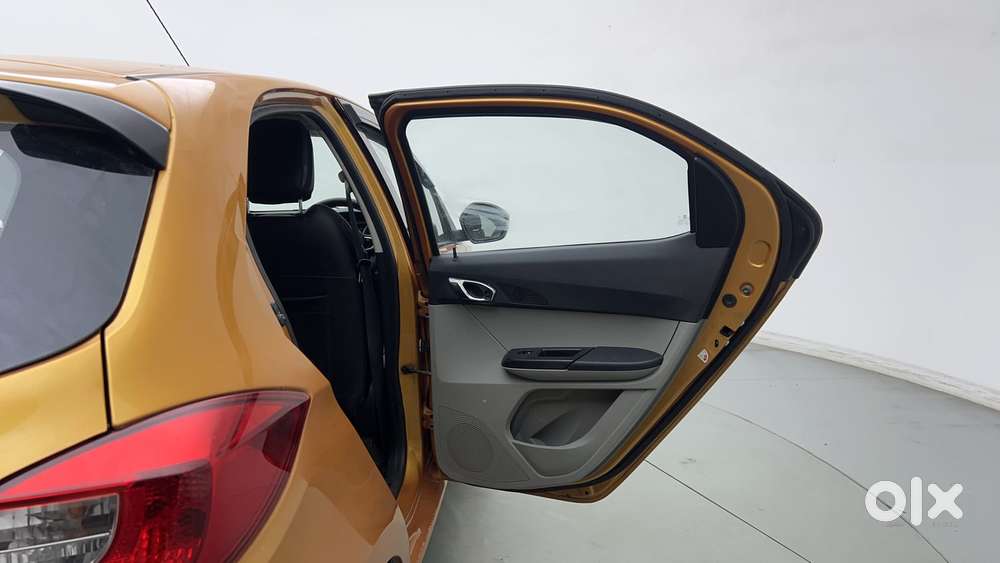 Tata Tiago Xz, 2016, Petrol