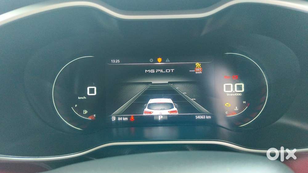 Mg Astor 1.5 Savvy Cvt S Red, 2022, Petrol