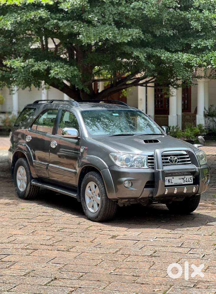 Toyota Fortuner 3.0 4x4 Manual, 2010, Diesel