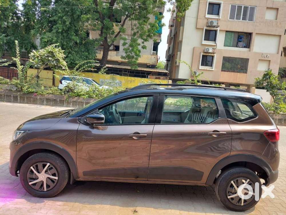 Renault Triber Rxt, 2022, Petrol
