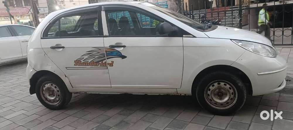 Tata Indica Vista Quadrajet Lx, 2013, Petrol