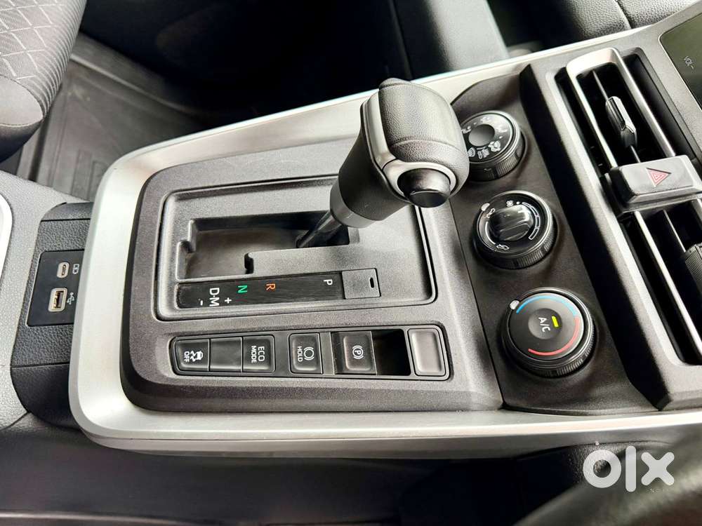 Toyota Innova Hycross 2.0 Gx 7 Str, 2023, Petrol