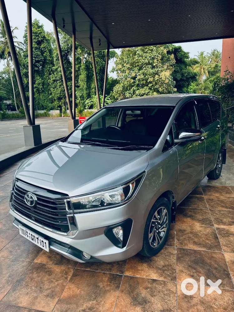 2022 Crysta Single Ownership 2lakh Kilometers