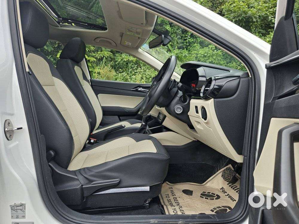 Skoda Slavia 1.0 Tsi Style At, 2023, Petrol