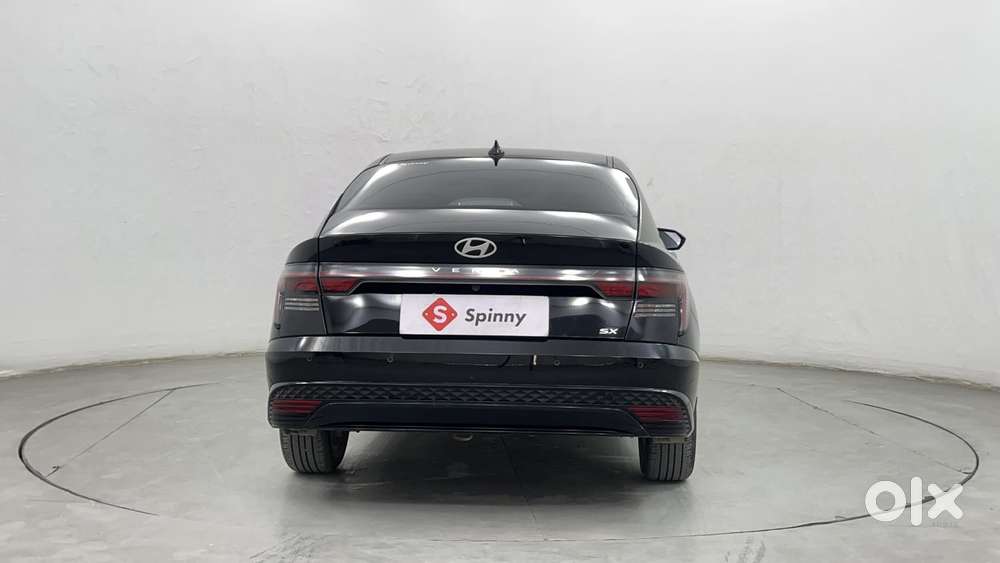 Hyundai Verna 1.5 Sx (o) Vtvt Ivt, 2024, Petrol