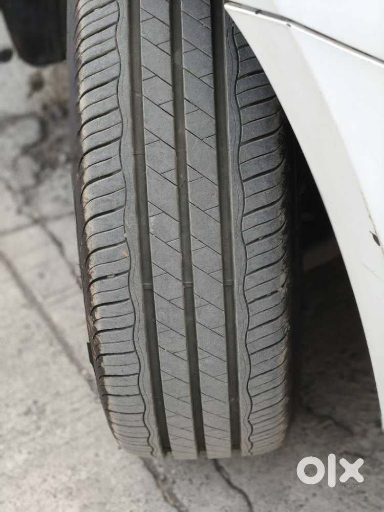 Maruti Suzuki Ciaz 1.5 Zeta Shvs Mt, 2017