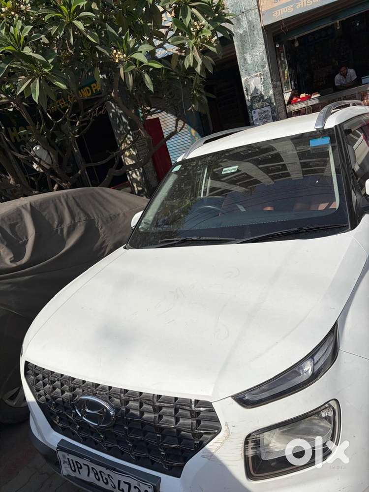 Hyundai Venue 2022 Petrol Well Maintained