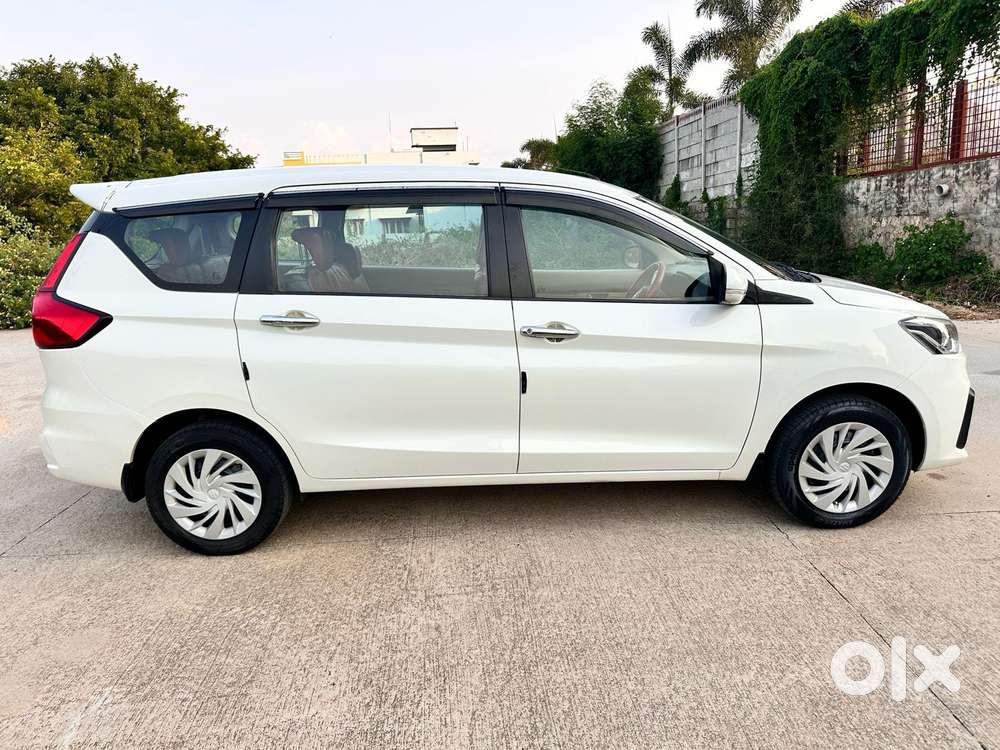 Maruti Suzuki Ertiga Vxi, 2022, Petrol
