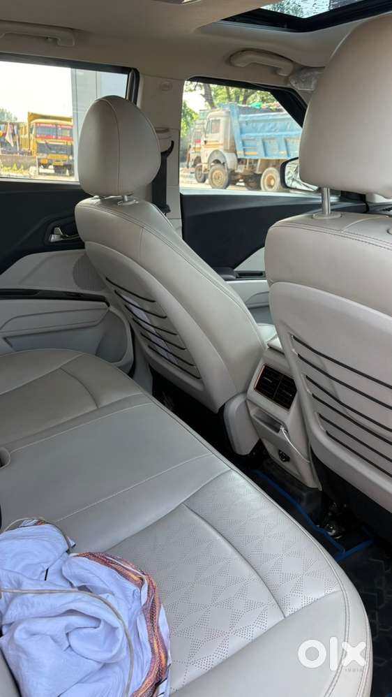 Mahindra Xuv400 El Pro 2024