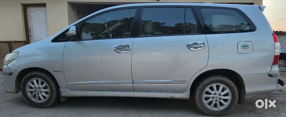 Toyota Innova 2014 Diesel Well Maintained