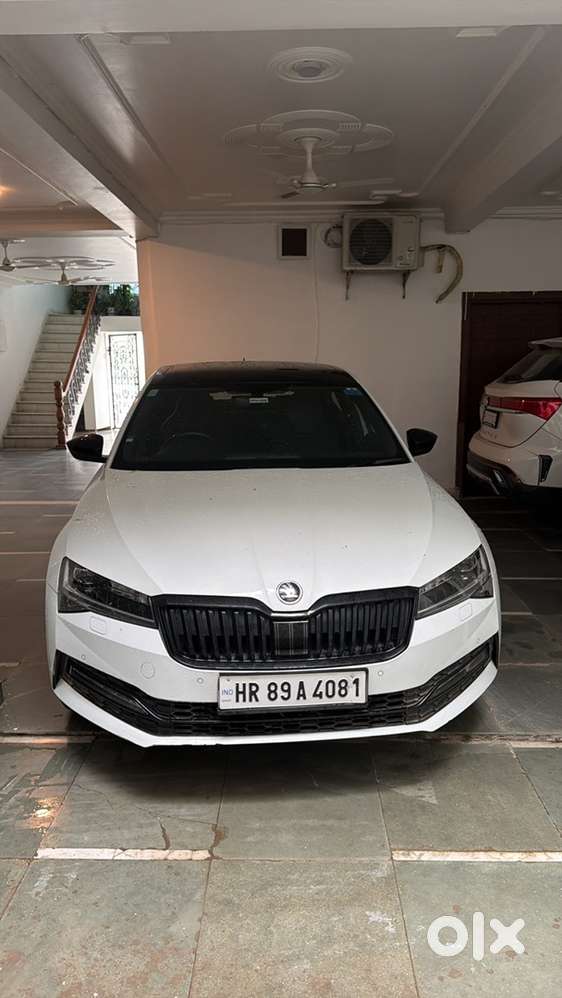 Skoda Superb Petrol 2022