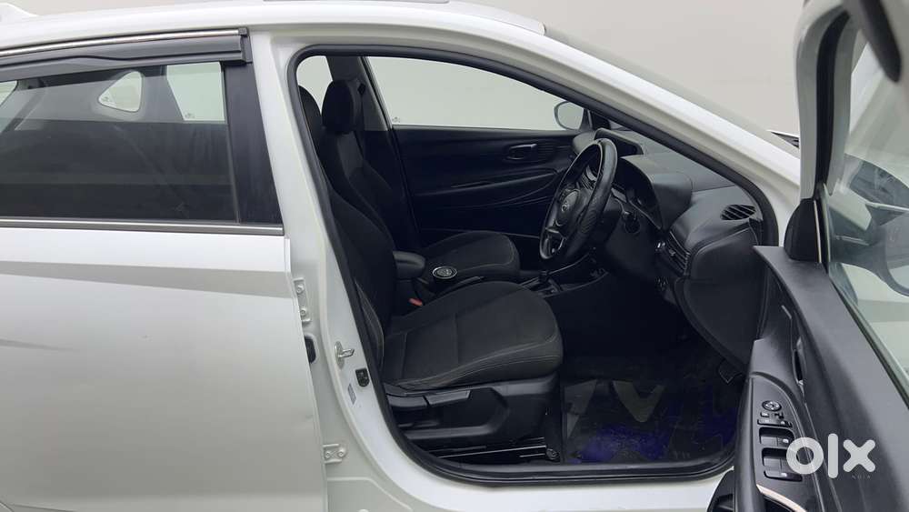 Hyundai I20 Asta (o) 1.2 Ivt, 2023, Petrol