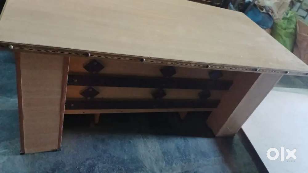 institute Furniture