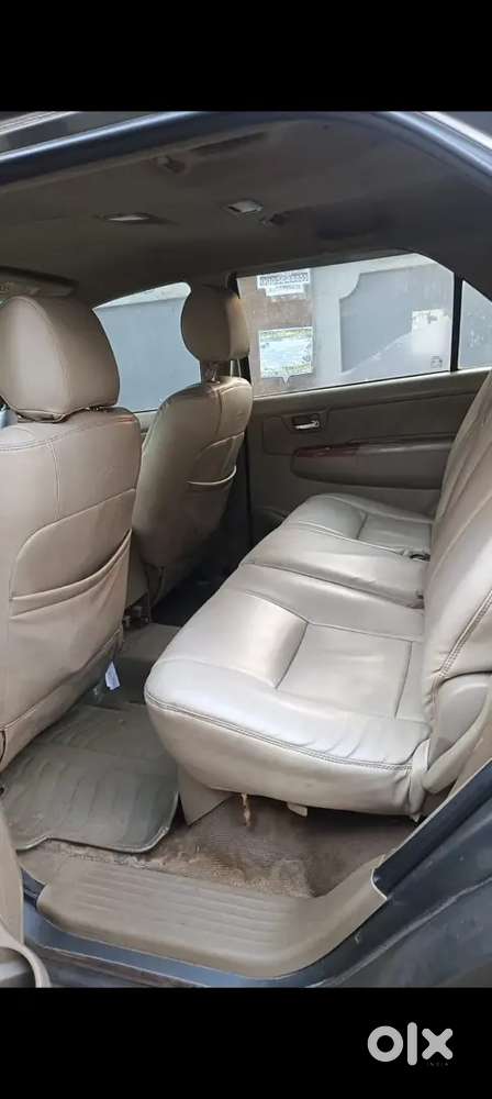 Toyota Fortuner 2011 Diesel 300000 Km Driven Orissa Registration Vehic