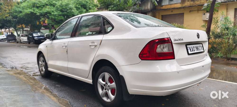 Skoda Rapid 1.5 Tdi Ambition, 2014, Diesel
