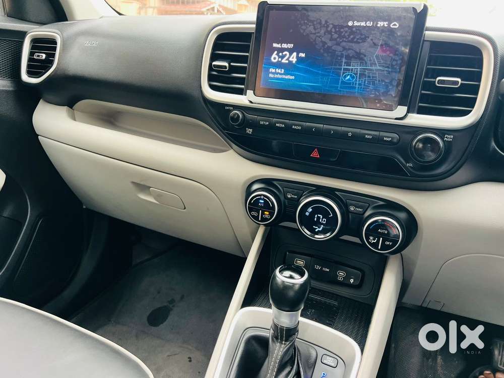 Hyundai Venue 1.0 Sx (o) Turbo Dct, 2024, Petrol