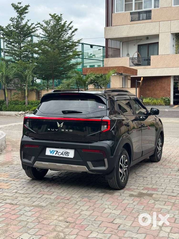 Mahindra Xuv 3xo Ax5 Ds Mt, 2025, Diesel