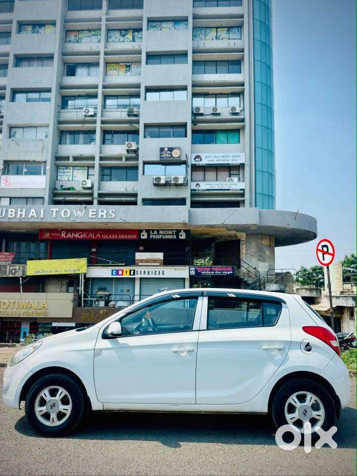 Hyundai I20 1.2 Asta, 2010, Cng & Hybrids