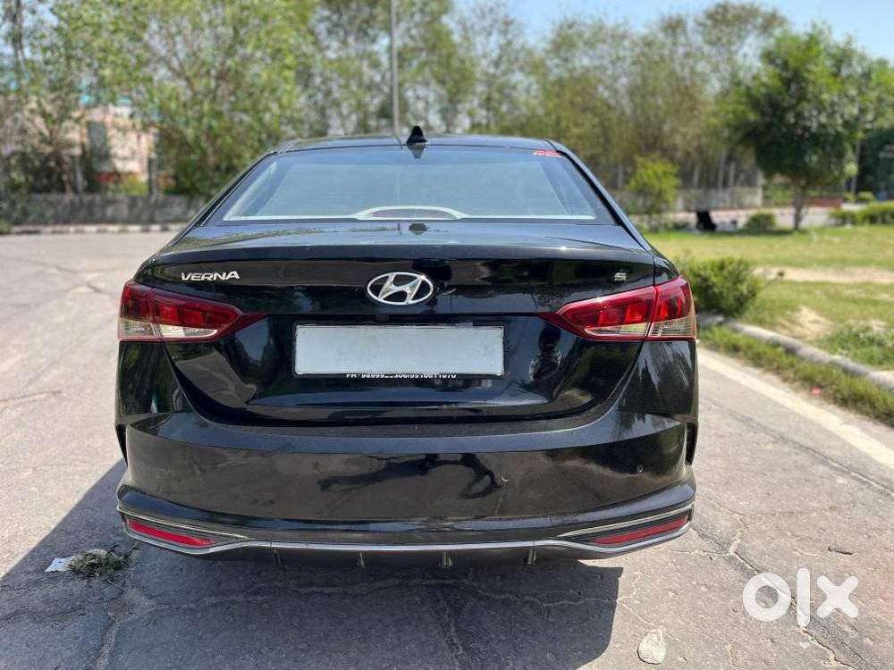 Hyundai Verna 1.5 Sx Petrol Mt, 2022, Petrol