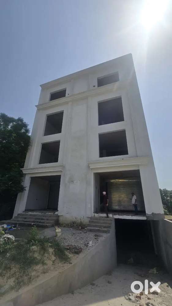 Sco available for rent in omaxe Ludhiana