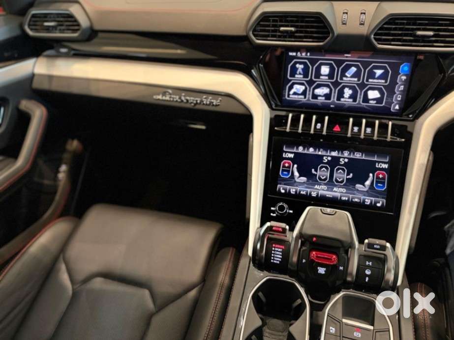 Lamborghini Urus V8, 2020, Petrol