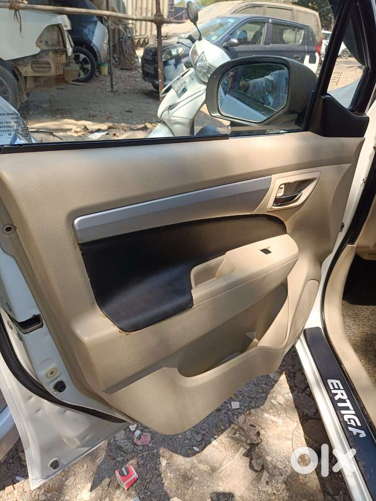 Maruti Suzuki Ertiga 2012-2015 Lxi Cng, 2014, Cng & Hybrids