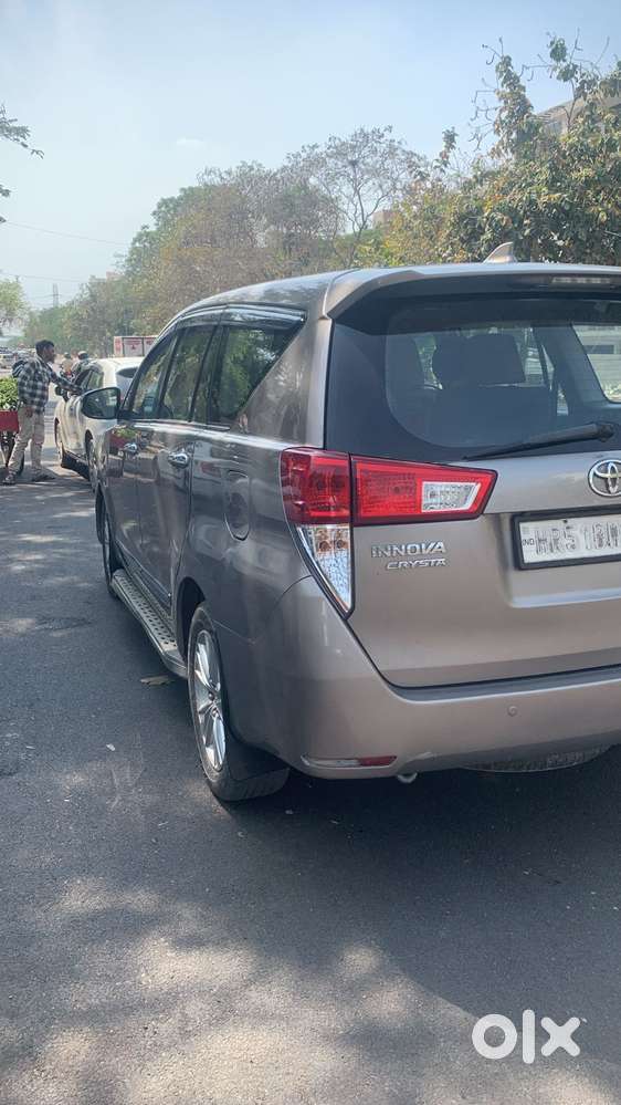 Toyota Innova Crysta 2.8z Automatic, 2016, Diesel